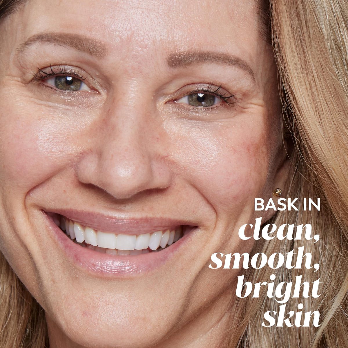 Olay Regenerist back label with ingredients list for ingredient transparency benefit