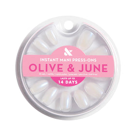 Olive & June 42 nails spread out to show 21 sizes benefit: find your perfect fit