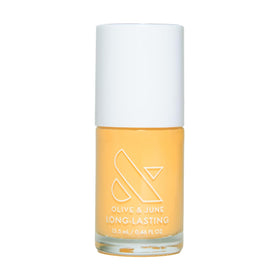 Olive & June bottle front view showing Razor Crest Refresh color and branding for salon-quality nails
