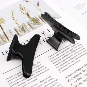 Ondder clips on bathroom counter during spa routine, tidy hands‑free styling