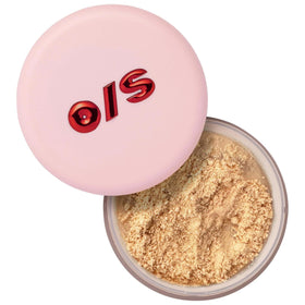 ONE/SIZE by Patrick Starrr close-up powder texture that blurs pores for smooth skin