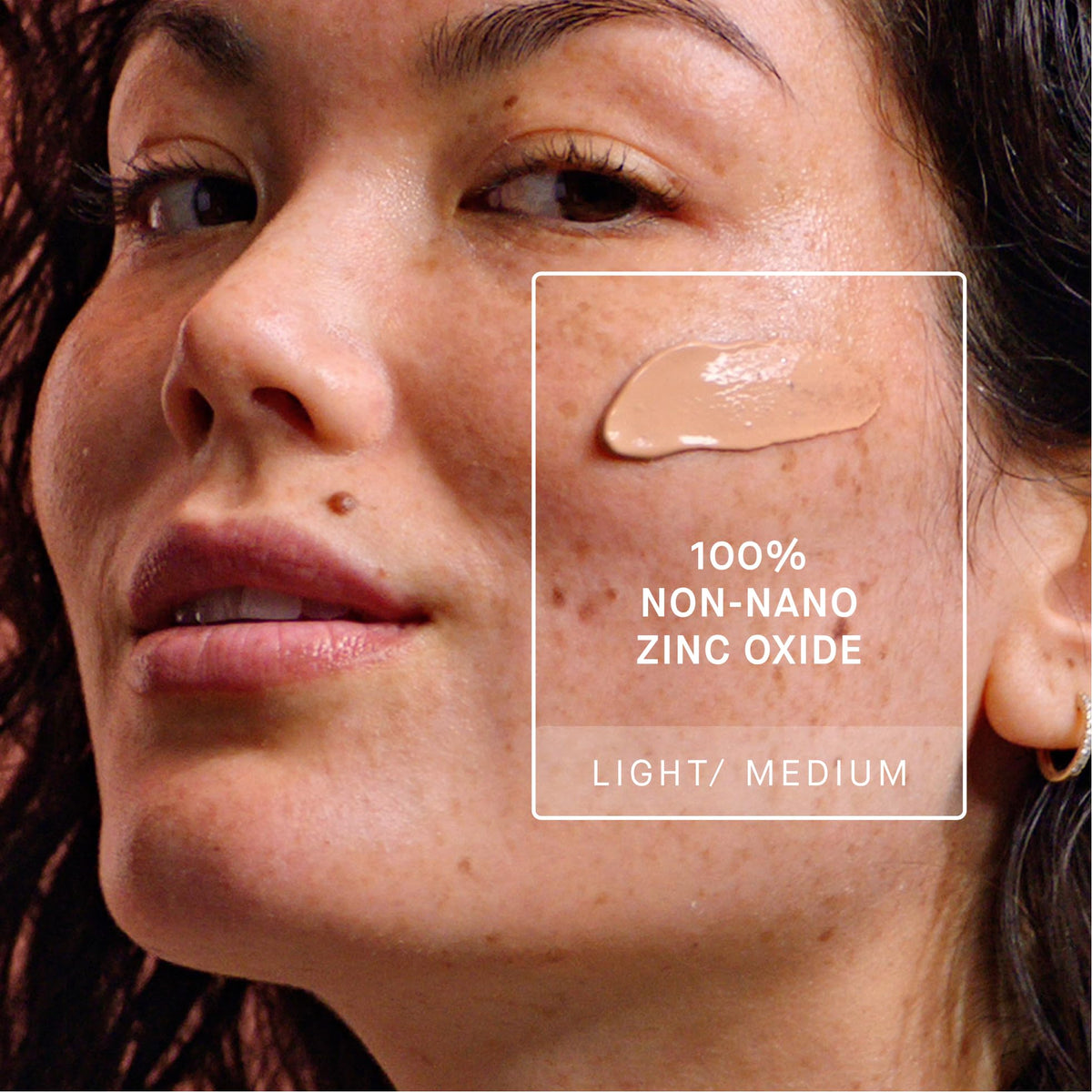 oneskin creamy texture close-up demonstrating blendable, non-greasy finish