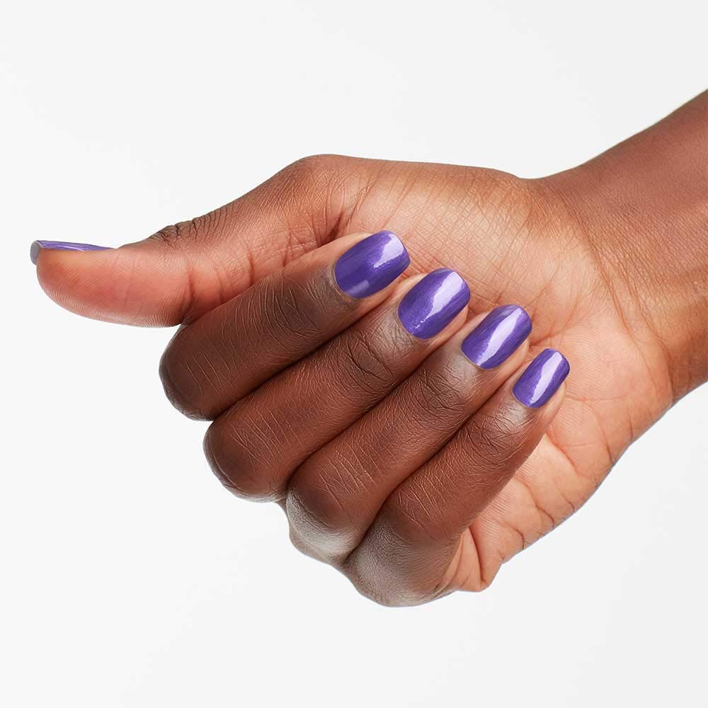 OPI pro-wide brush close-up delivering smooth, streak-free application benefit