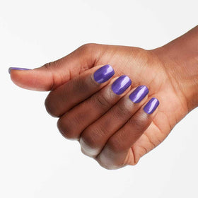 OPI pro-wide brush close-up delivering smooth, streak-free application benefit