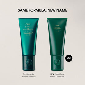 Oribe Eternal Curls conditioner creamy texture on hand for easy detangling