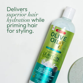 Before and after ends using ORS olive oil leave-in to reduce breakage