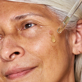 OSEA close-up Miru seaweed ingredient highlighting seaweed hydration benefits