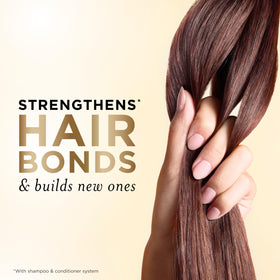 Close-up of Pantene creamy conditioner texture showing smooth application