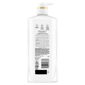 Pantene texture and foam on hair demonstrating hydration benefit