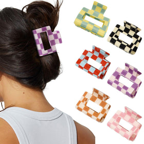 papasgix lifestyle on desk as a stylish on-the-go hair accessory set