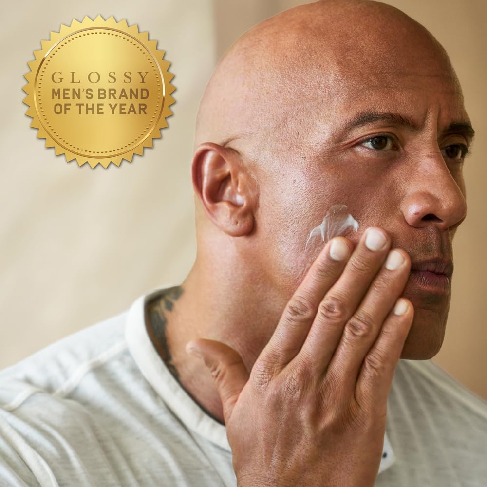 PAPATUI cream texture close-up highlighting lightweight absorbent formula