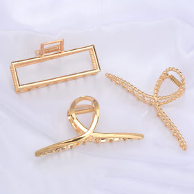 Parcce clips on a desk beside cosmetics showing everyday convenience