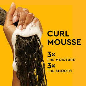 PATTERN dispensing mousse foam from the pump demonstrating easy application