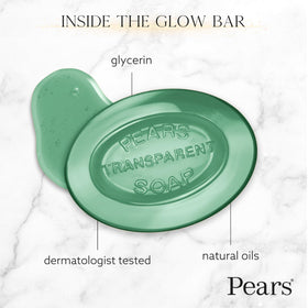 Pears lather in hand demonstrating soft foam and moisturizing benefit
