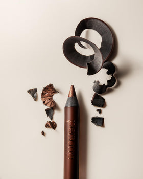 PERSONA bronze pencil applied on waterline for defined eyes