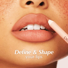 PERSONA liner texture closeup revealing creamy finish for smooth glide