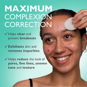 Peter Thomas Roth pad in hand demonstrating size and coverage benefit