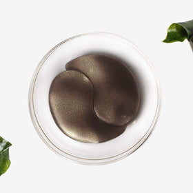 Petitfee patch applied under eye demonstrating comfortable fit and quick refresh