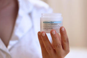 Pharmagel DN-24 Hydracrème applied to neck and jawline showing coverage benefit