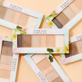 Physicians Formula in-use application on eyelid showing blendable formula benefits comfortable wear