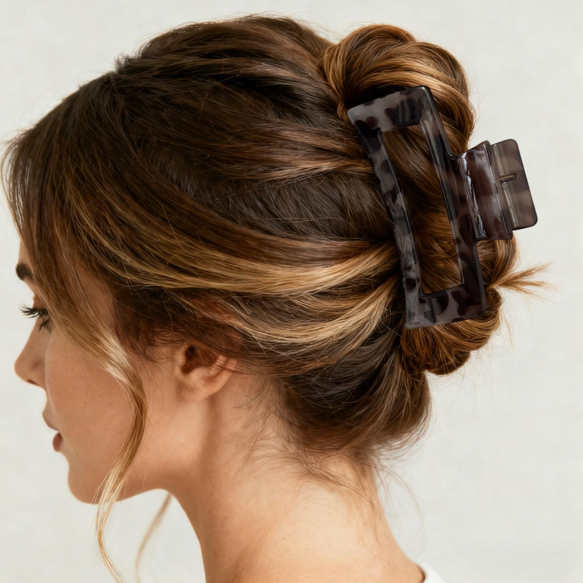 PIDOUDOU small 2.2-inch clip detail ideal for fine hair styling