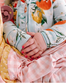 Piggy Paint label ingredient panel highlighting non-toxic, vegan benefits