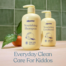 Pipette conditioner dispenser top ready to use, shows easy application and detangling help