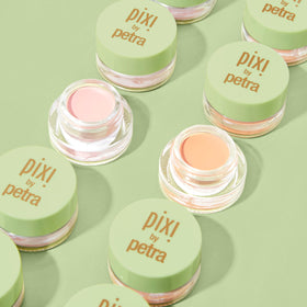 Split-screen before and after using Pixi Brightening Peach, visible reduction of under-eye darkness benefit