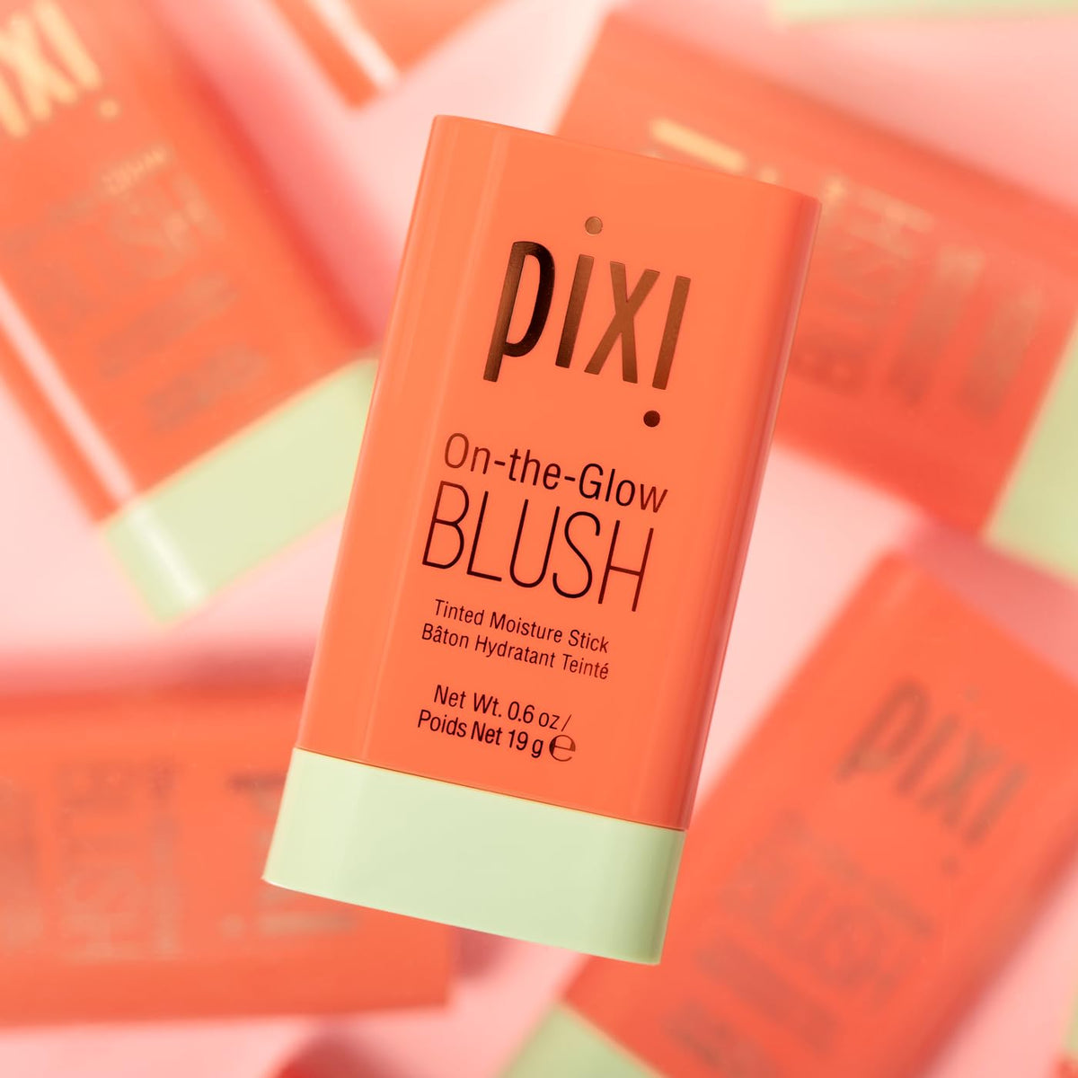 pixi lifestyle in purse showing on-the-go portability and quick touch-up benefit