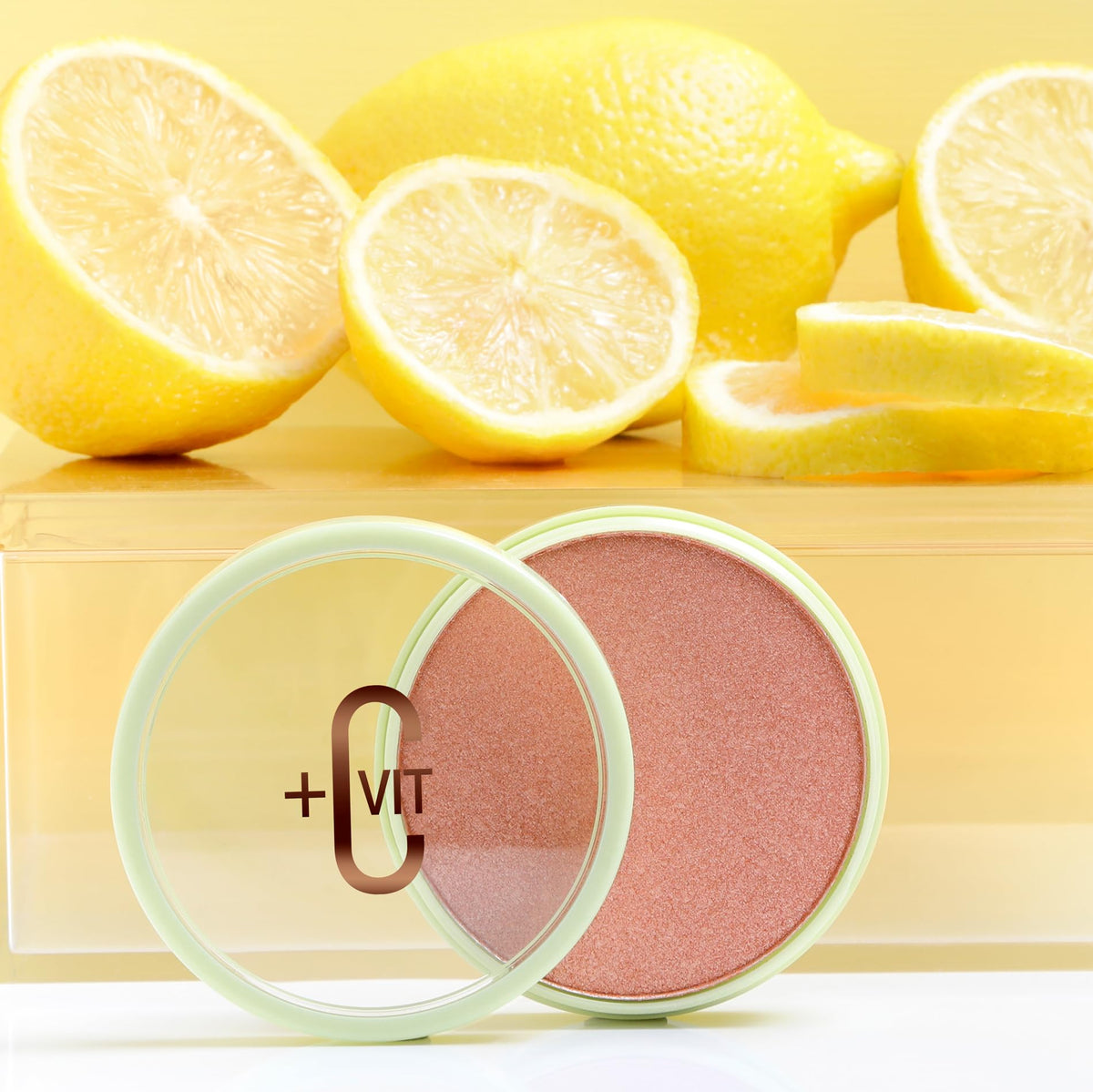 Pixi application on cheek demonstrating luminous finish and natural boost