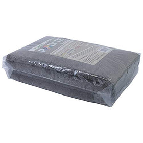 POLYTE sewn edge and label close-up showing durable finish and low-lint benefit