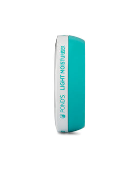 POND'S application on hand demonstrates quick absorption and soft skin feel