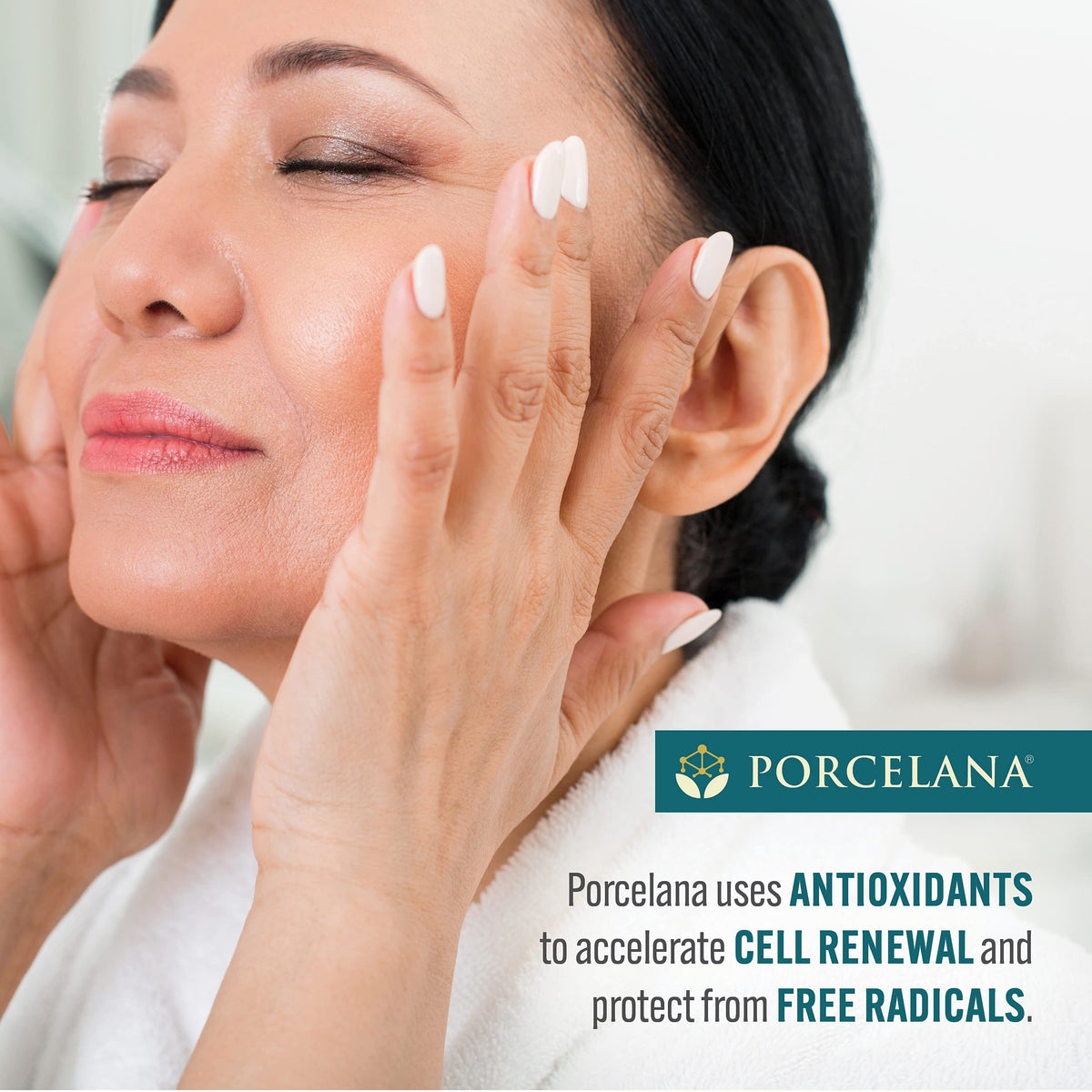 Porcelana ingredient label closeup highlighting antioxidants and vitamins