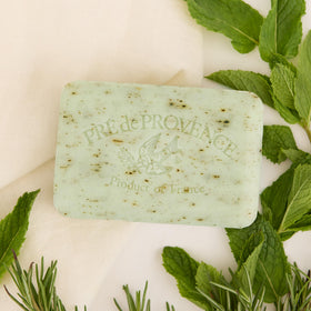 Pre de Provence label and ingredient list illustrating natural formulation and transparency