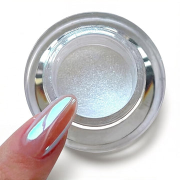 Pretty Diva jar front view showing iridescent powder and glossy finish benefit