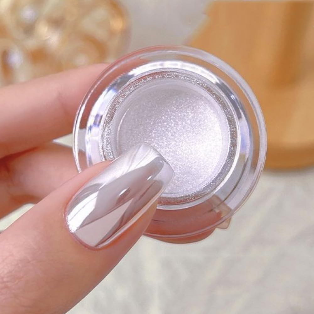 Pretty Diva applicator rubbing powder showing easy application benefit