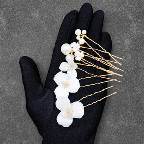 PrettyLife gift-ready set packaging presents seven pins ideal for weddings