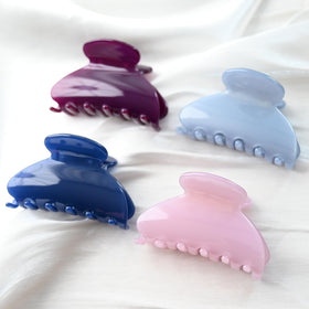 Prettyou on bathroom vanity lifestyle shot showing waterproof convenience