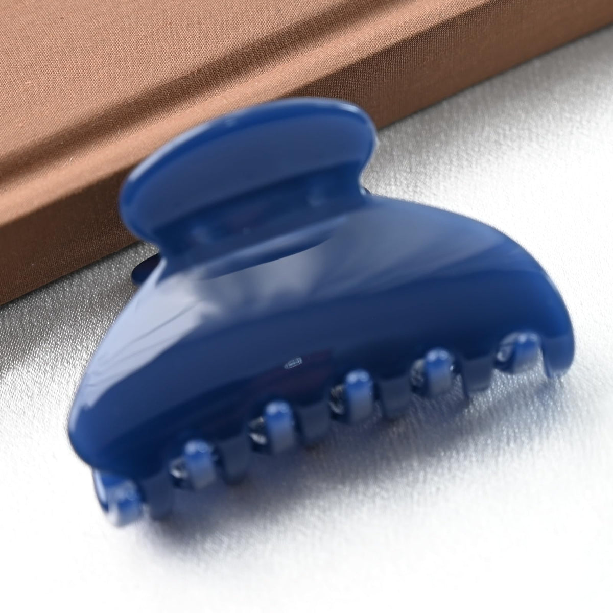 Prettyou polished edge detail showing smooth finish and comfort