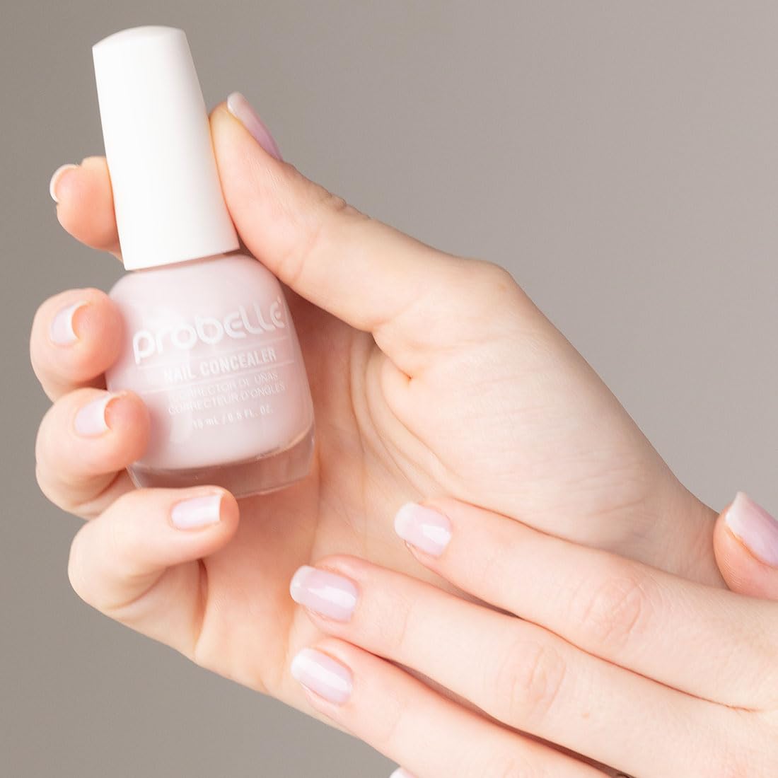 Probelle polish texture drop close-up highlighting pearlescent finish and luminosity