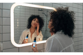 PURE ORIGINAL INGREDIENTS usage application on fingertip for targeted skin treatment
