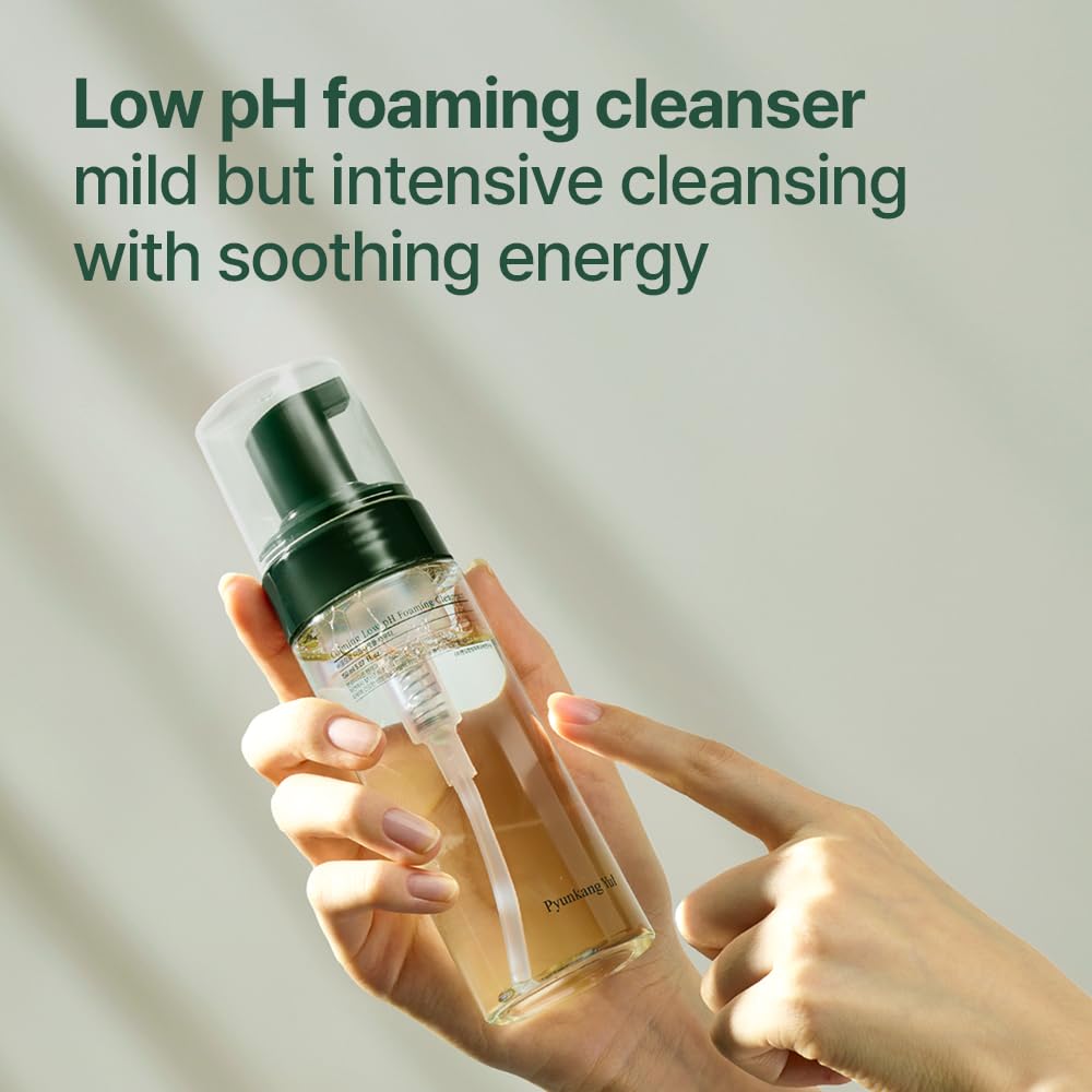 Pyunkang Yul foam texture close-up demonstrating gentle lather and soft cleansing action