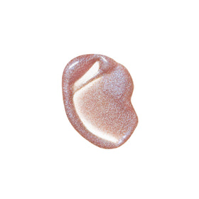 r.e.m. beauty applicator closeup demonstrating precise teardrop tip