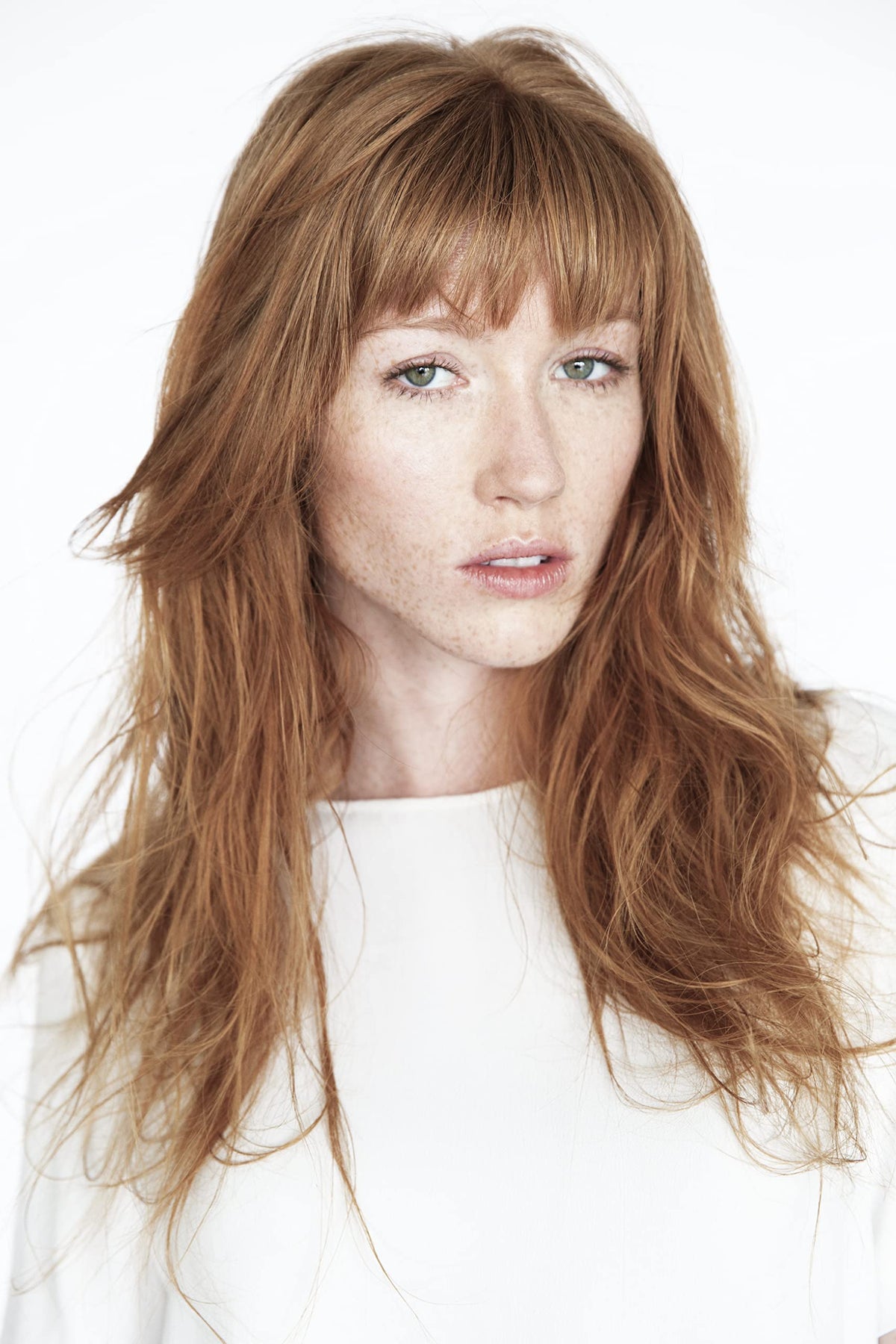 R+Co MANNEQUIN label close-up showing key ingredient benefits