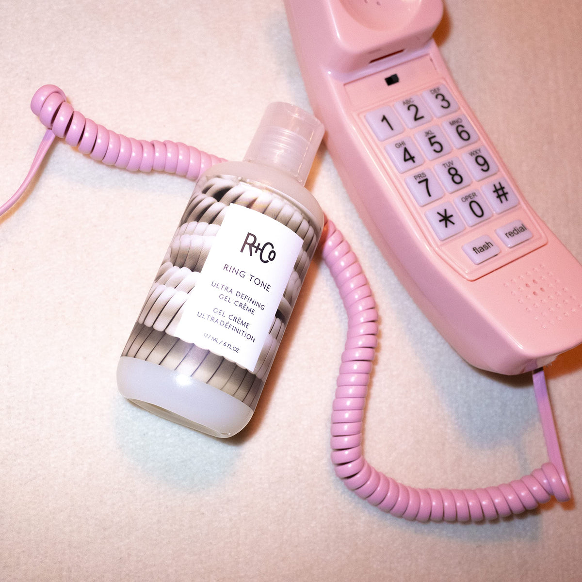 R+Co Ring Tone gel-creme texture close-up highlighting smooth consistency and shine