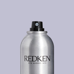 Vitamins C and E label close-up highlighting conditioning and color care benefit