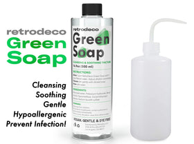 RetroDeco XL squeeze bottle top view for precise dispensing and easy mixing