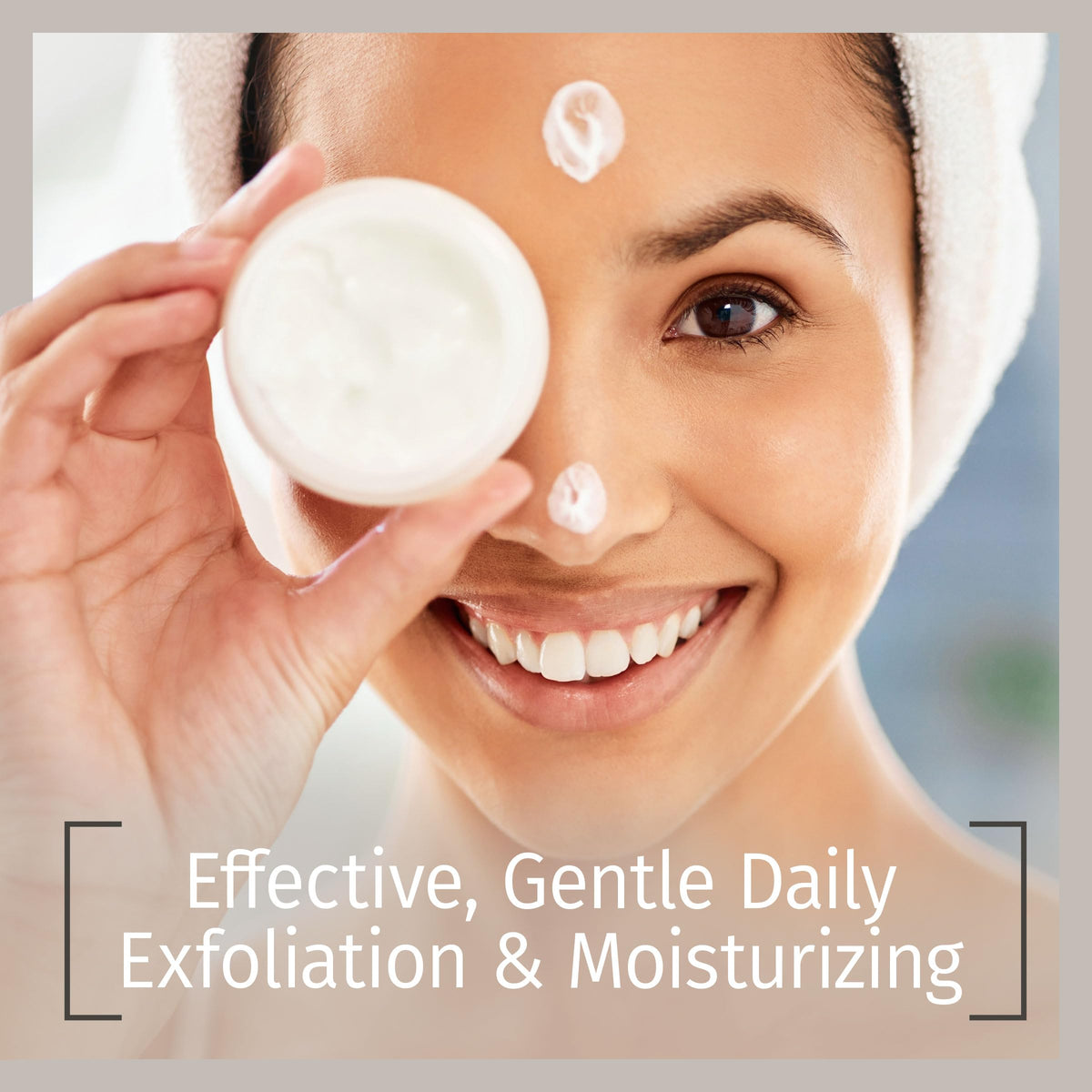 Reviva Labs dispensing crème from pump to show controlled, hygienic application
