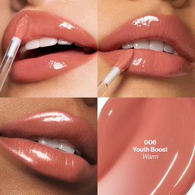 Revlon PhotoReady applicator close-up demonstrating smooth, precise application