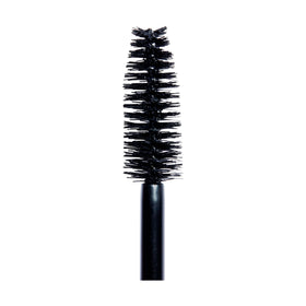 Revolution before-and-after lashes demonstrating lengthening and volumizing effect benefit
